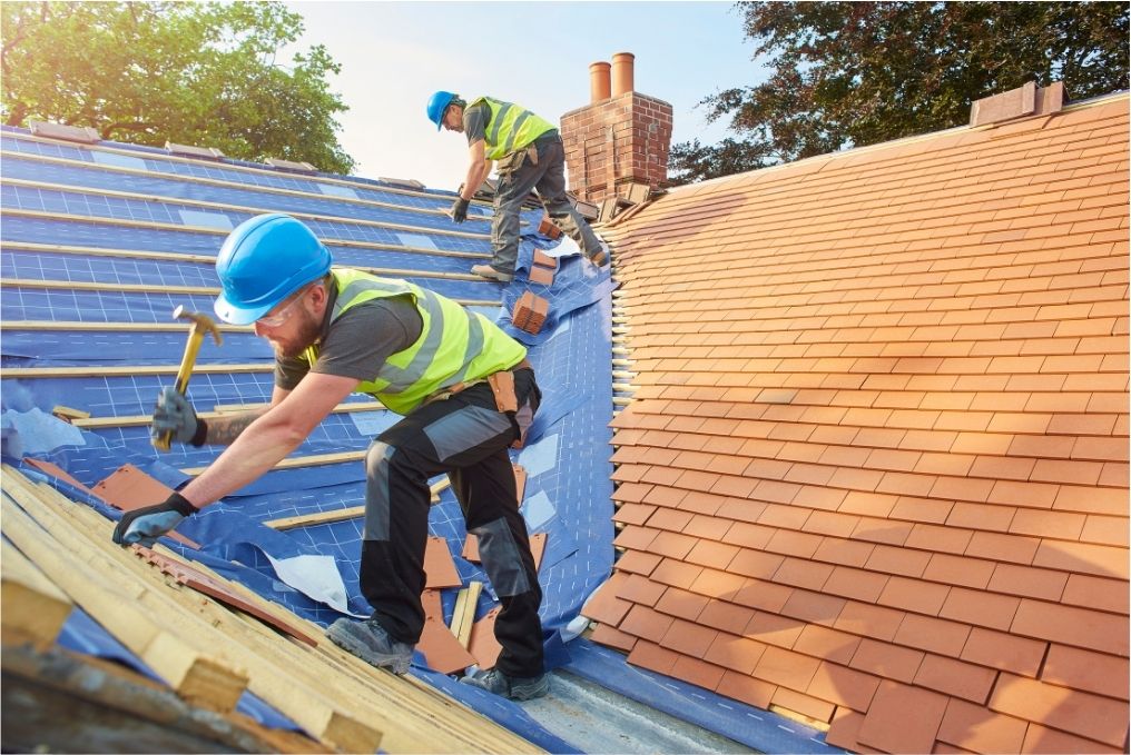 Address Roofing Emergencies with a Reputable Roofing Contractor in Saugus, MA​