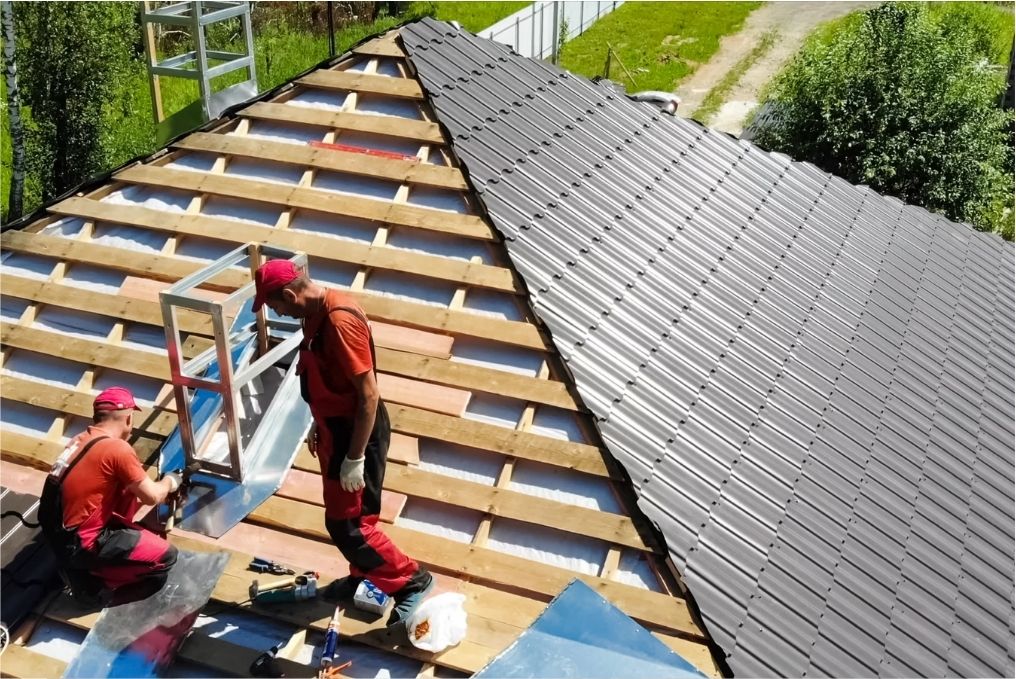 10 Residential Roof Replacement Tips According to a Top-Notch Roofing Contractor